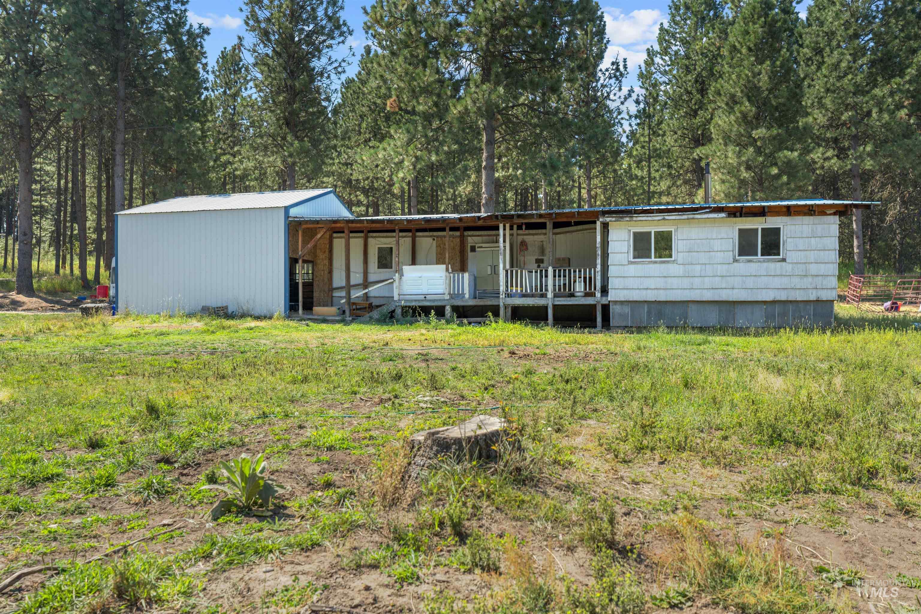 1910 East Mountain Rd Property Photo 2