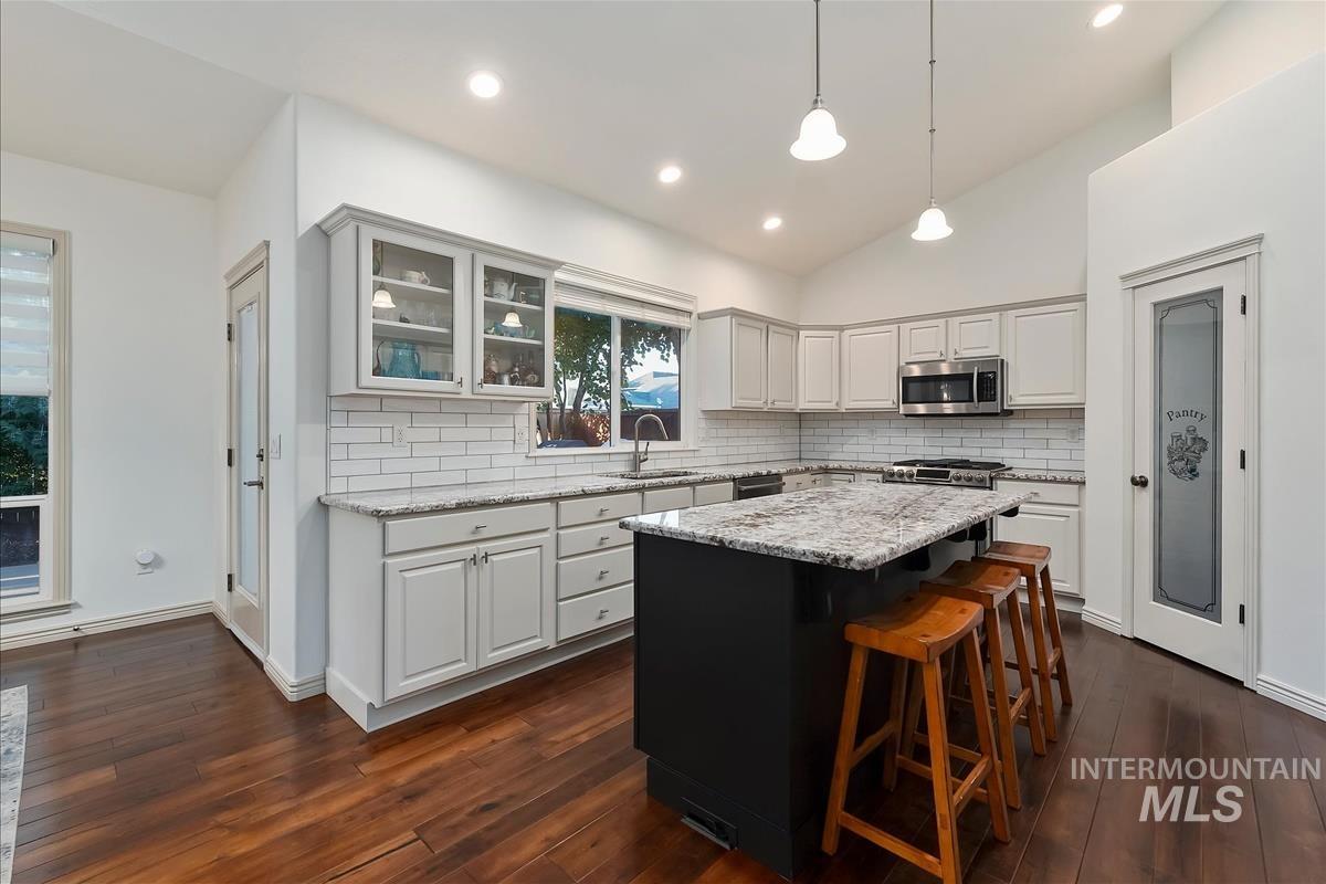 13288 W Heatherbrook Drive Property Photo 8