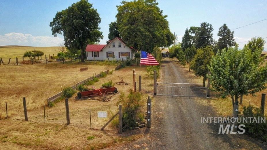 35892 North Rd Property Photo 1