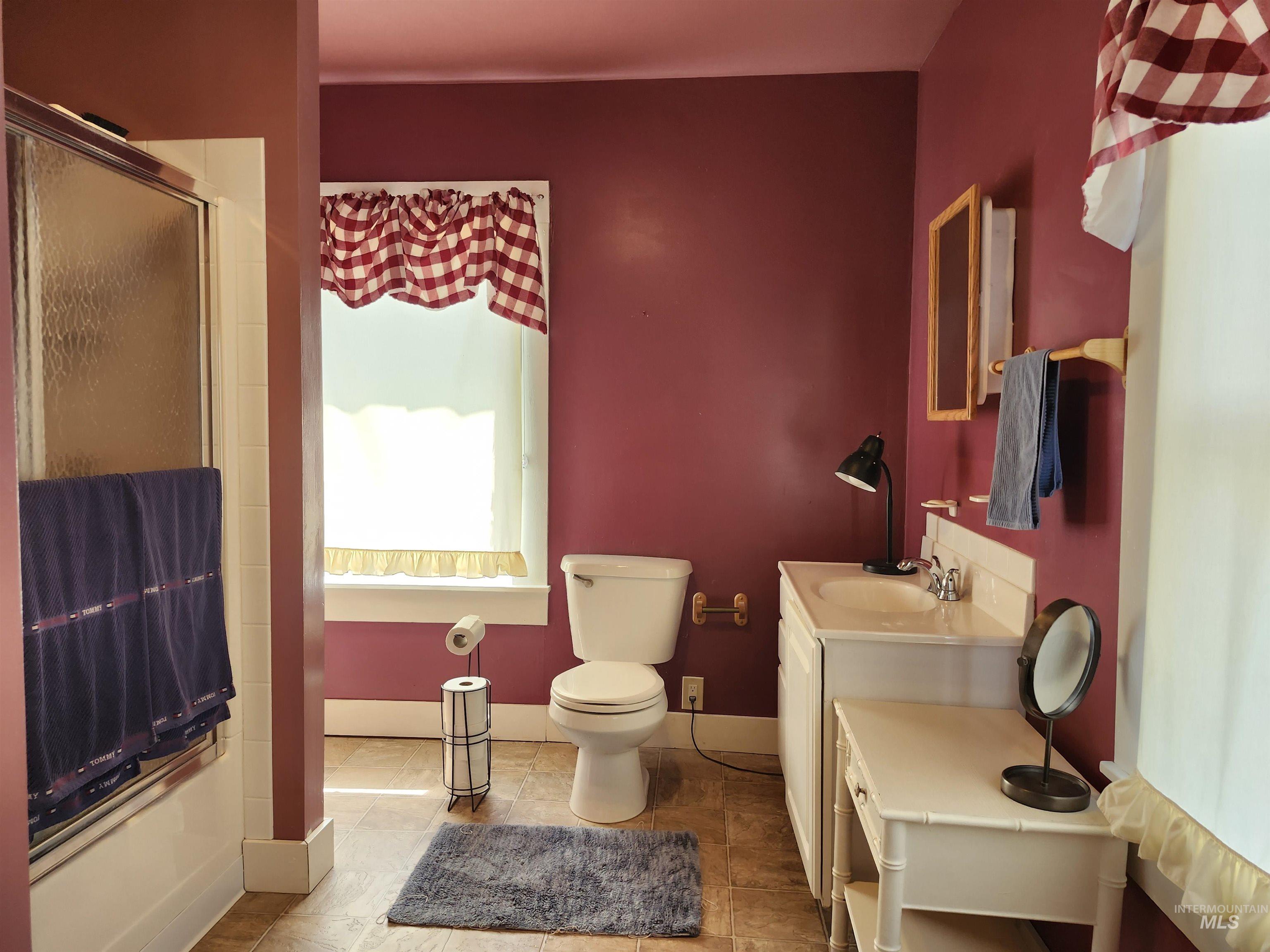 980 Larch Street Property Photo 16