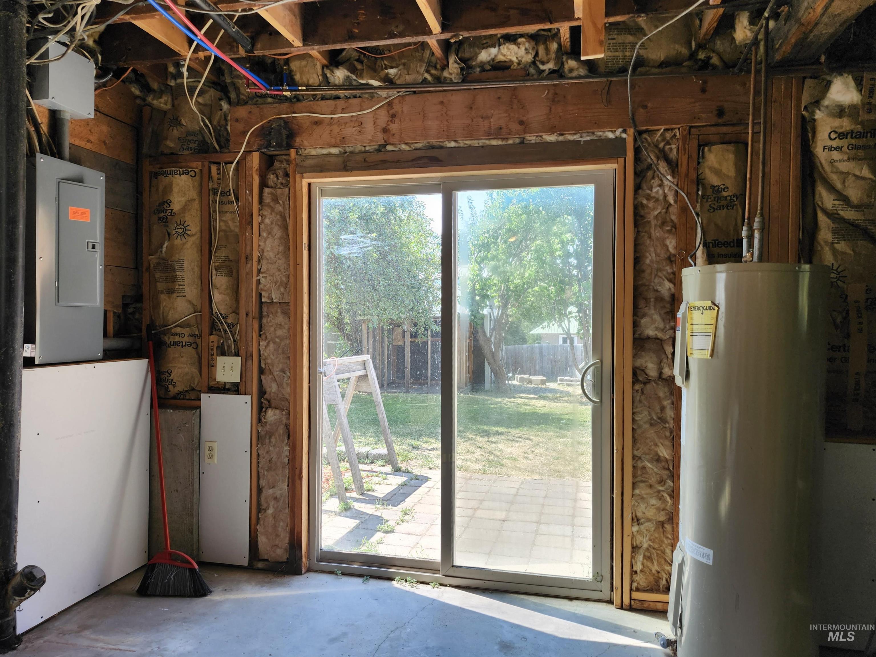 980 Larch Street Property Photo 32
