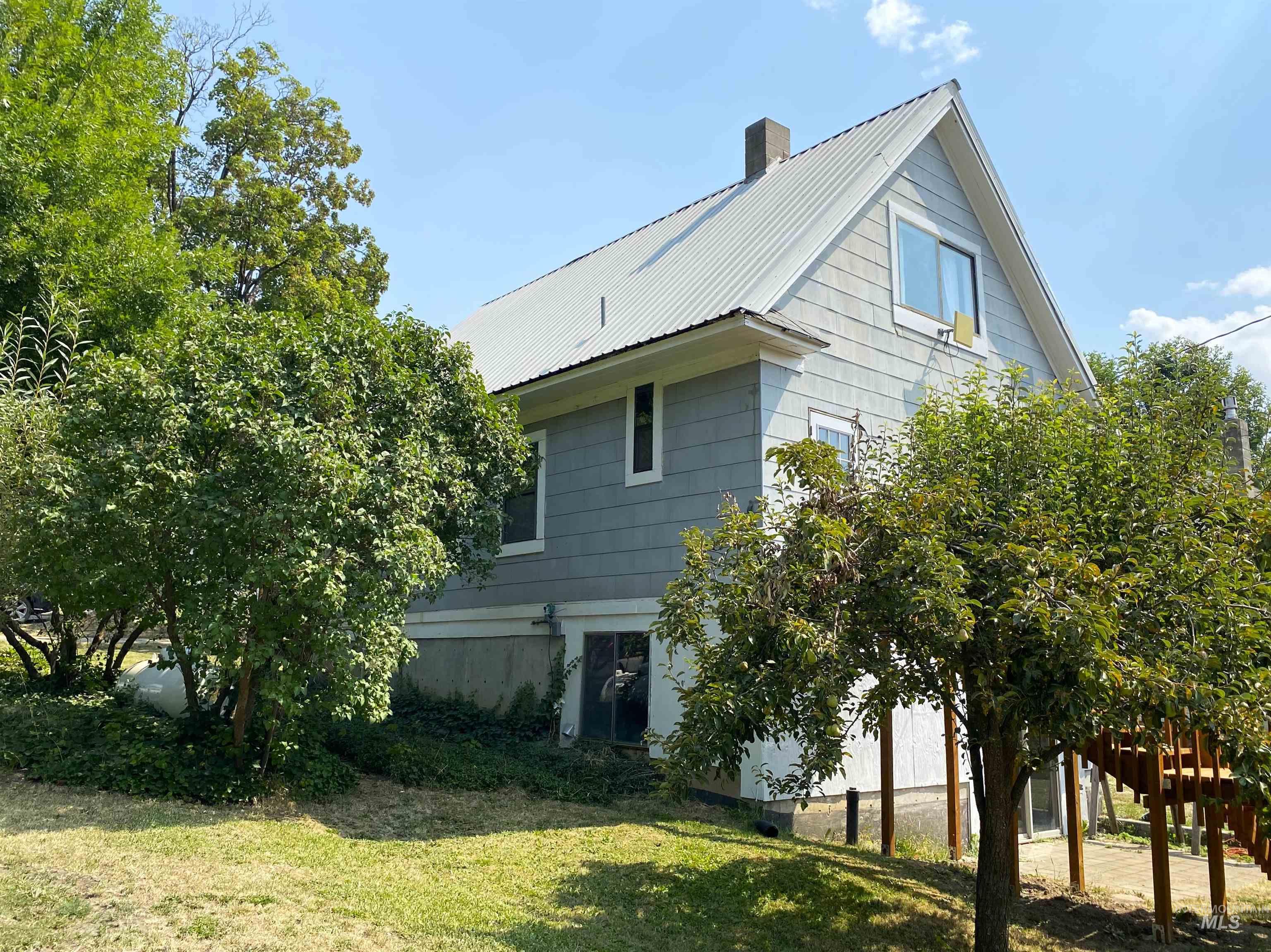 980 Larch Street Property Photo 40