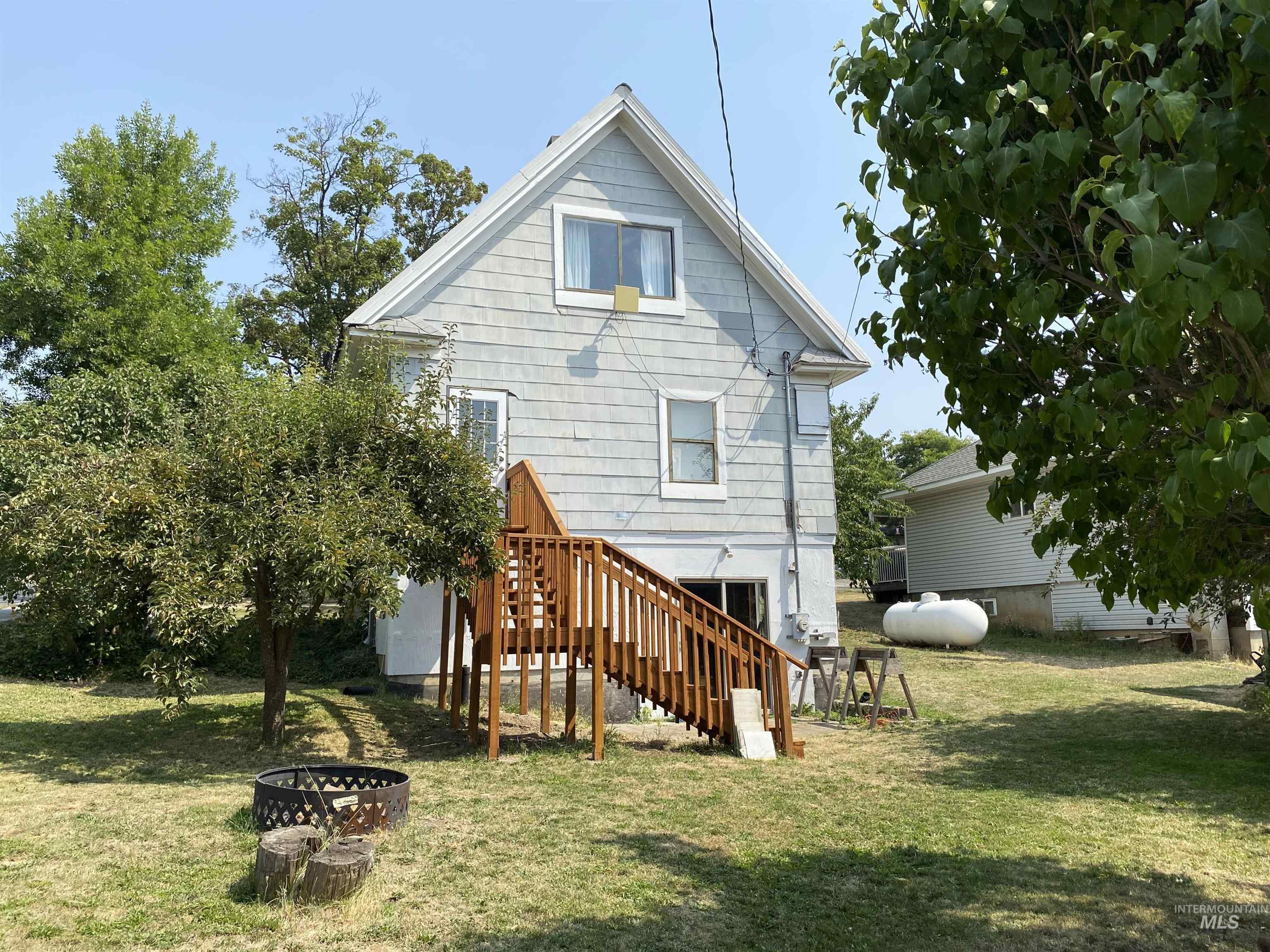 980 Larch Street Property Photo 41
