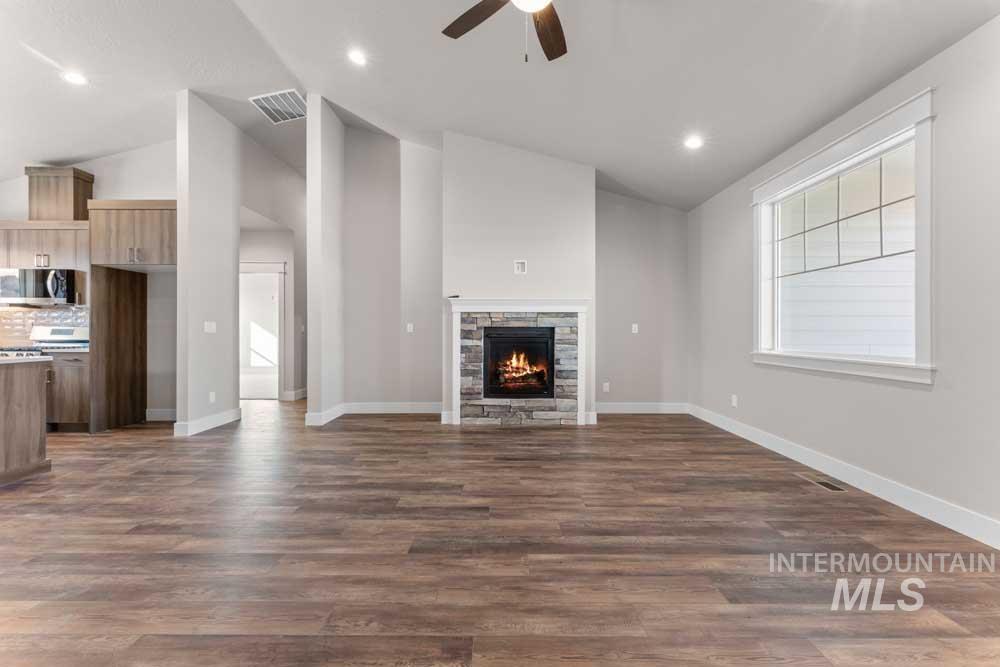 4445 E Wedge St Property Photo 2