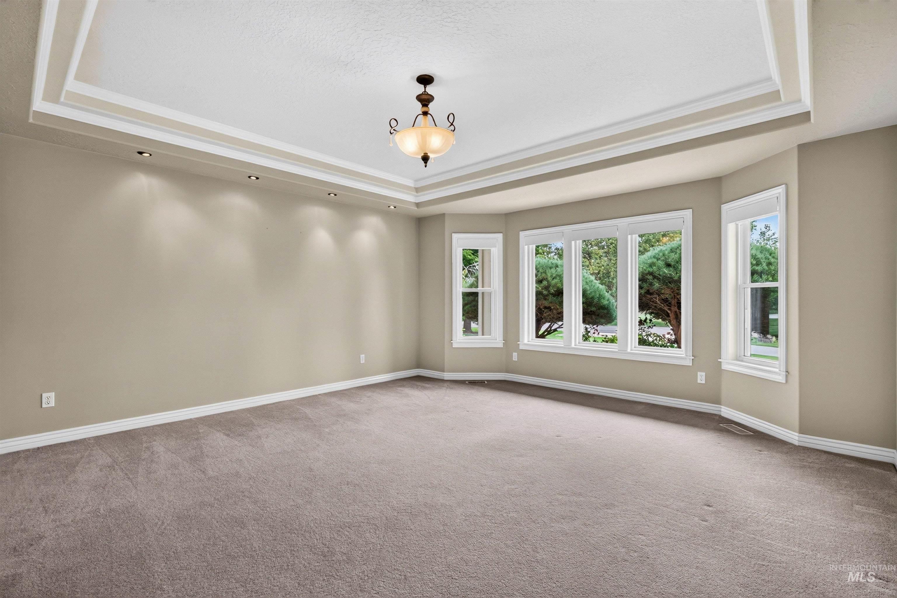 2684 W Champagne Drive Property Photo 14