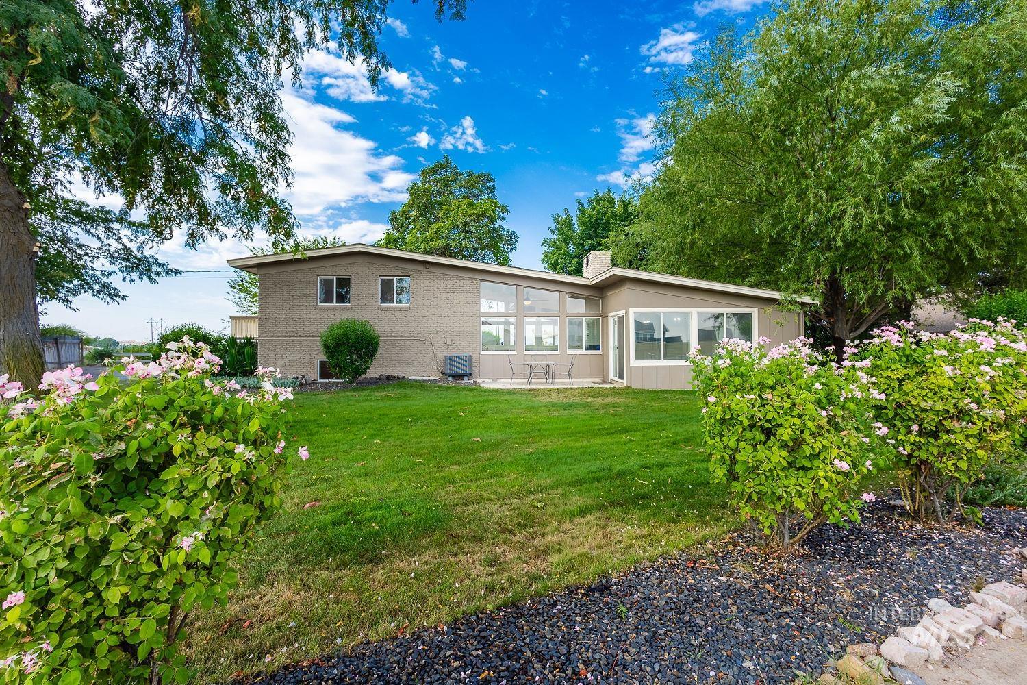 14216 Orchard Ave Property Photo 1