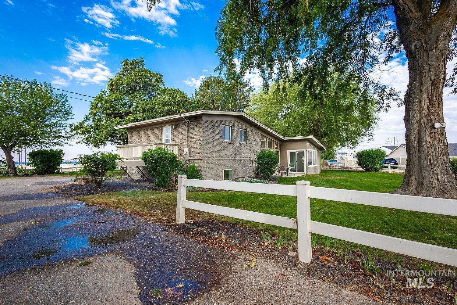 14216 Orchard Ave Property Photo 5