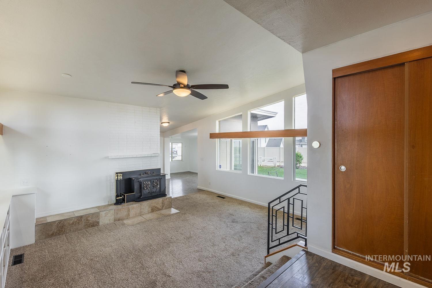 14216 Orchard Ave Property Photo 11