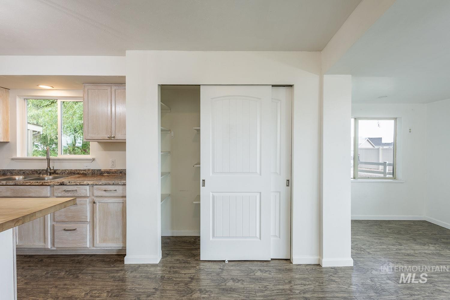 14216 Orchard Ave Property Photo 21