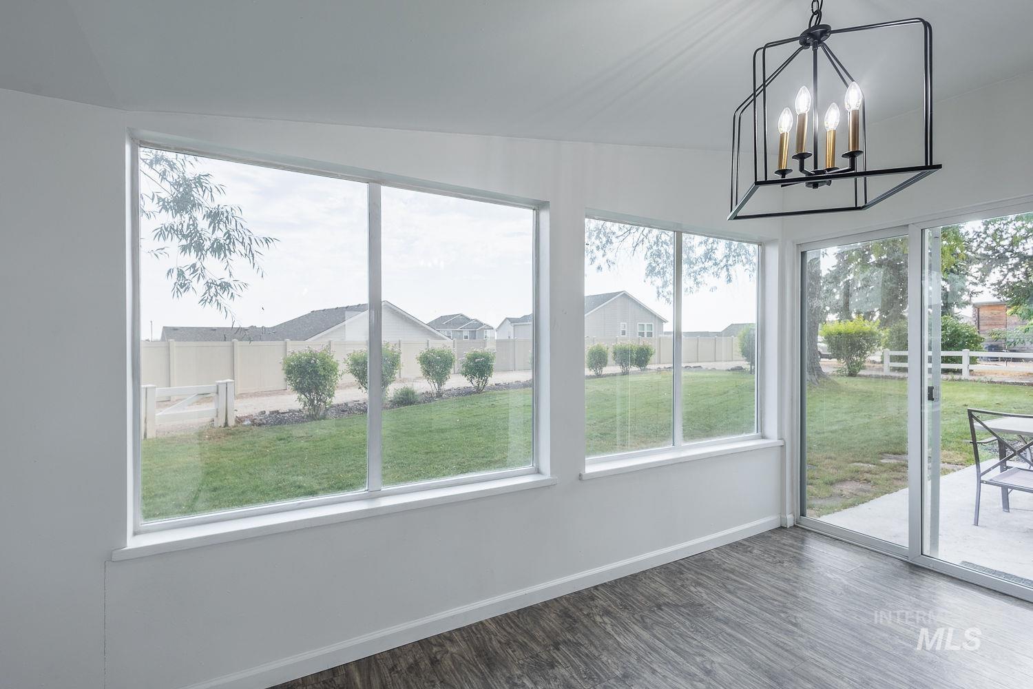 14216 Orchard Ave Property Photo 23