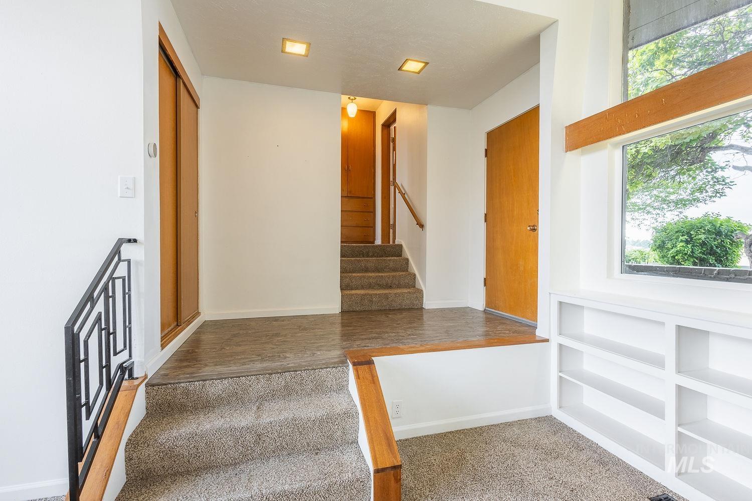 14216 Orchard Ave Property Photo 25