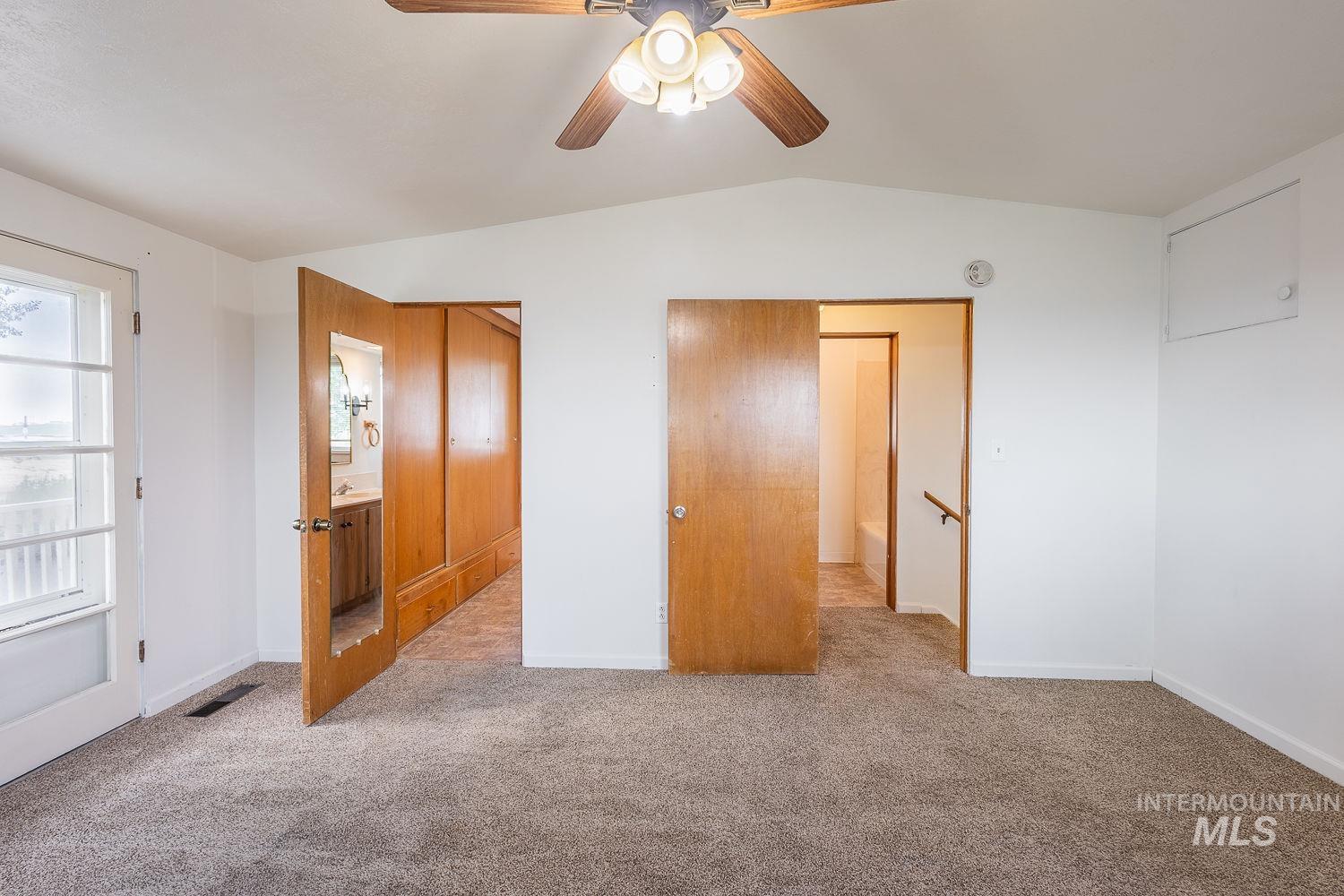 14216 Orchard Ave Property Photo 28
