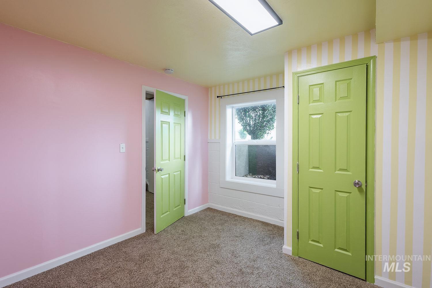 14216 Orchard Ave Property Photo 34