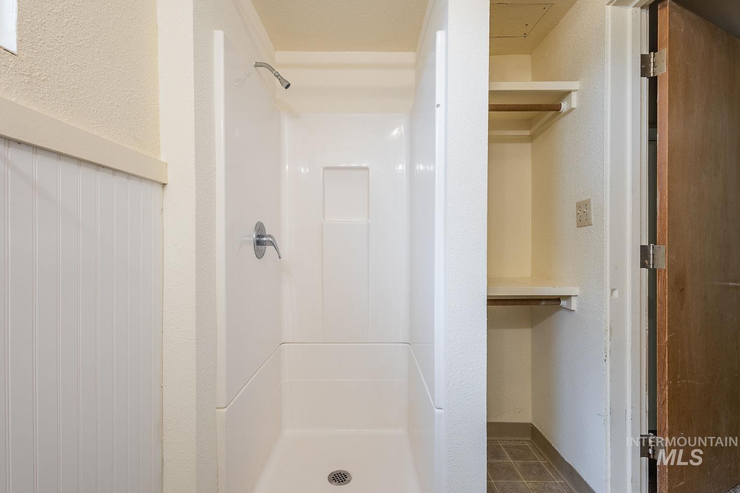 14216 Orchard Ave Property Photo 36