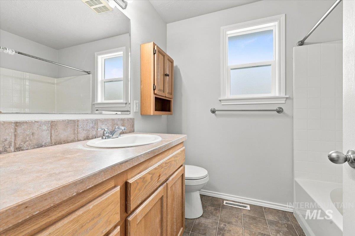17686 N Armstead Ave Property Photo 36