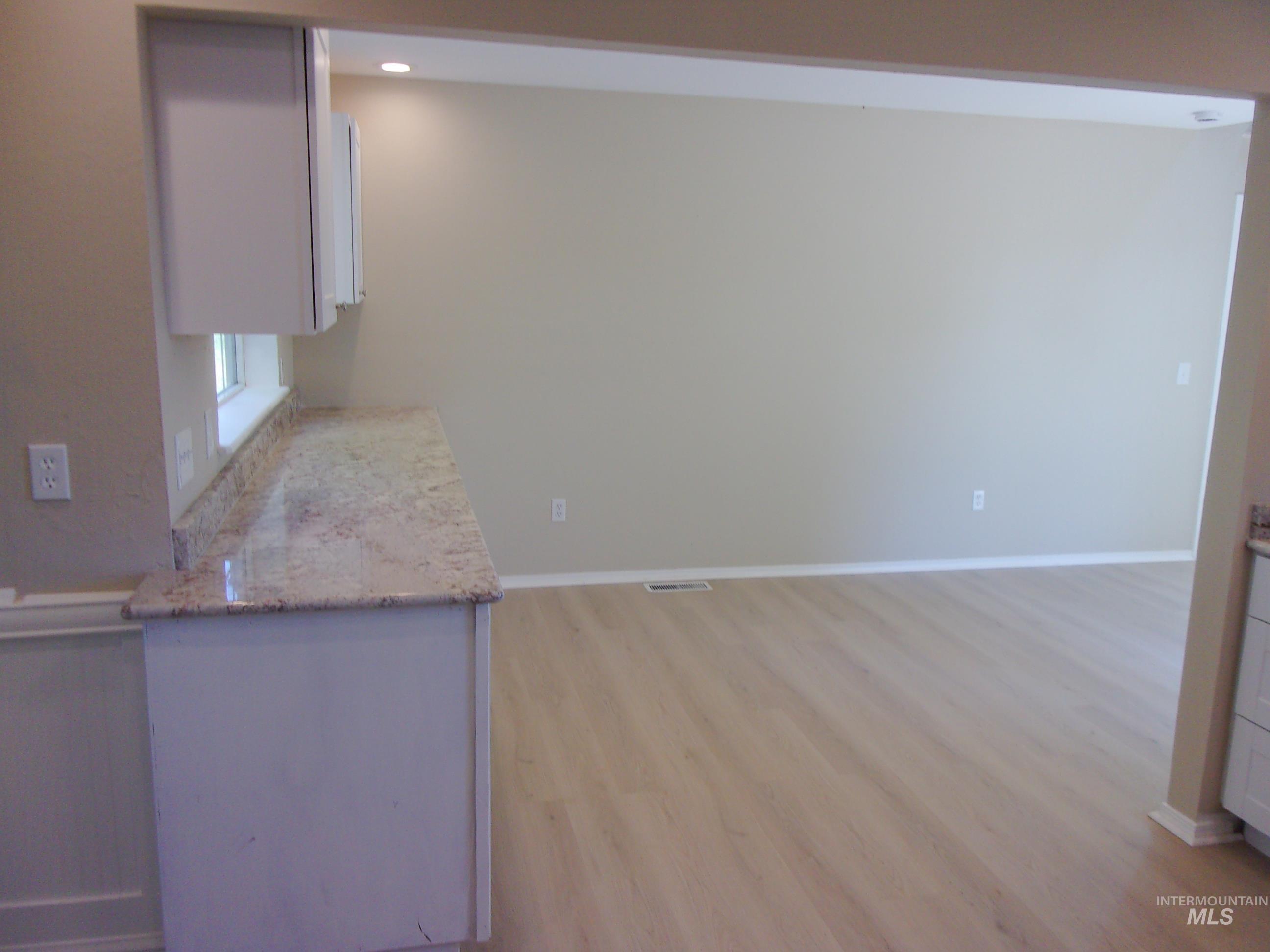 1629 Sand Rd Property Photo 5