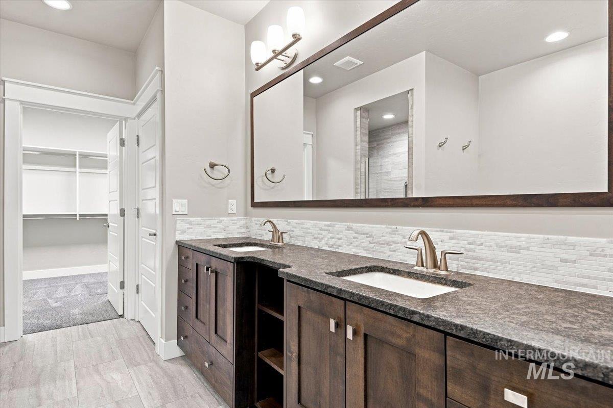 3686 W Silver River Ln Property Photo 12