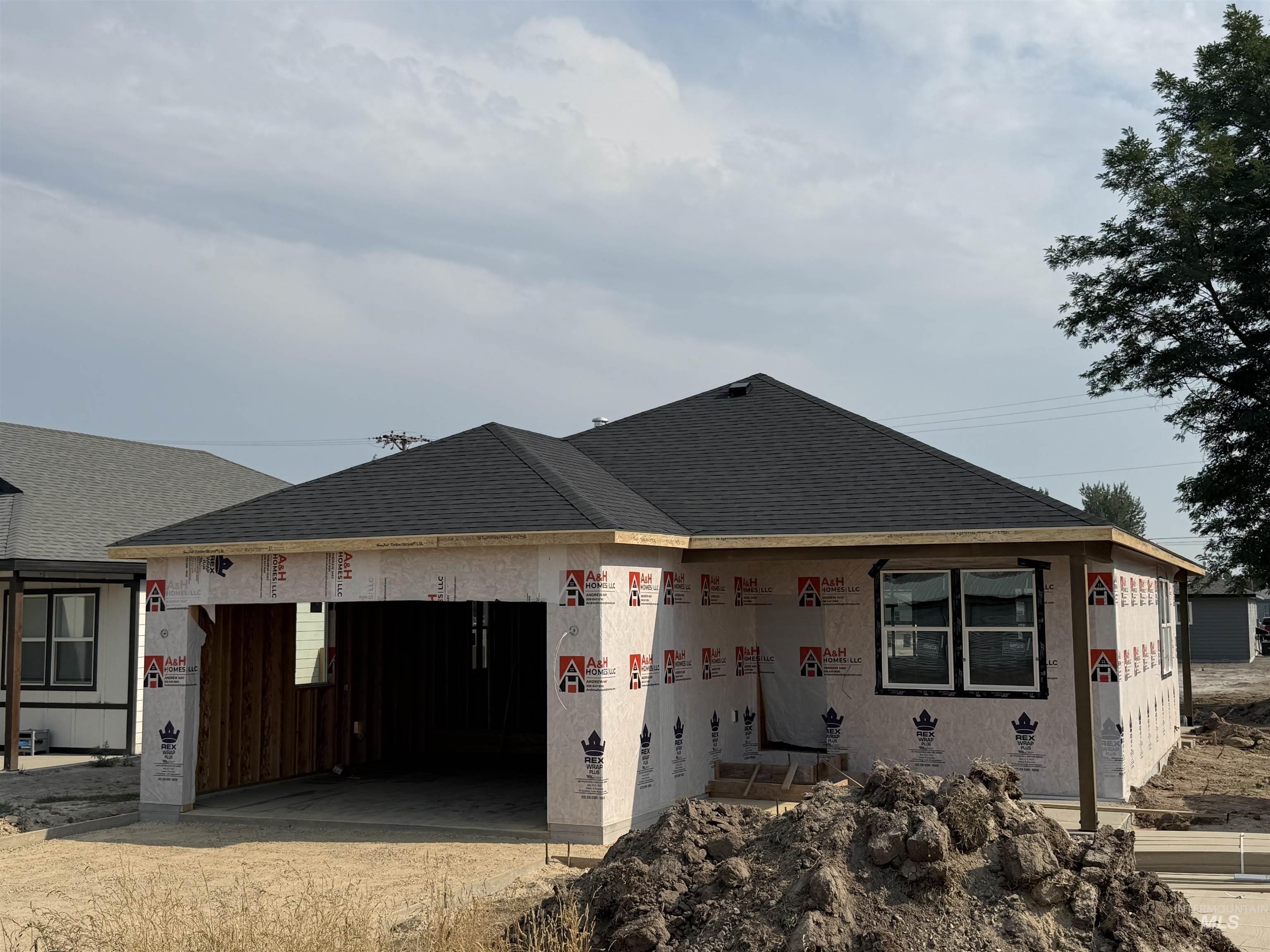 171 18th Street Property Photo 1