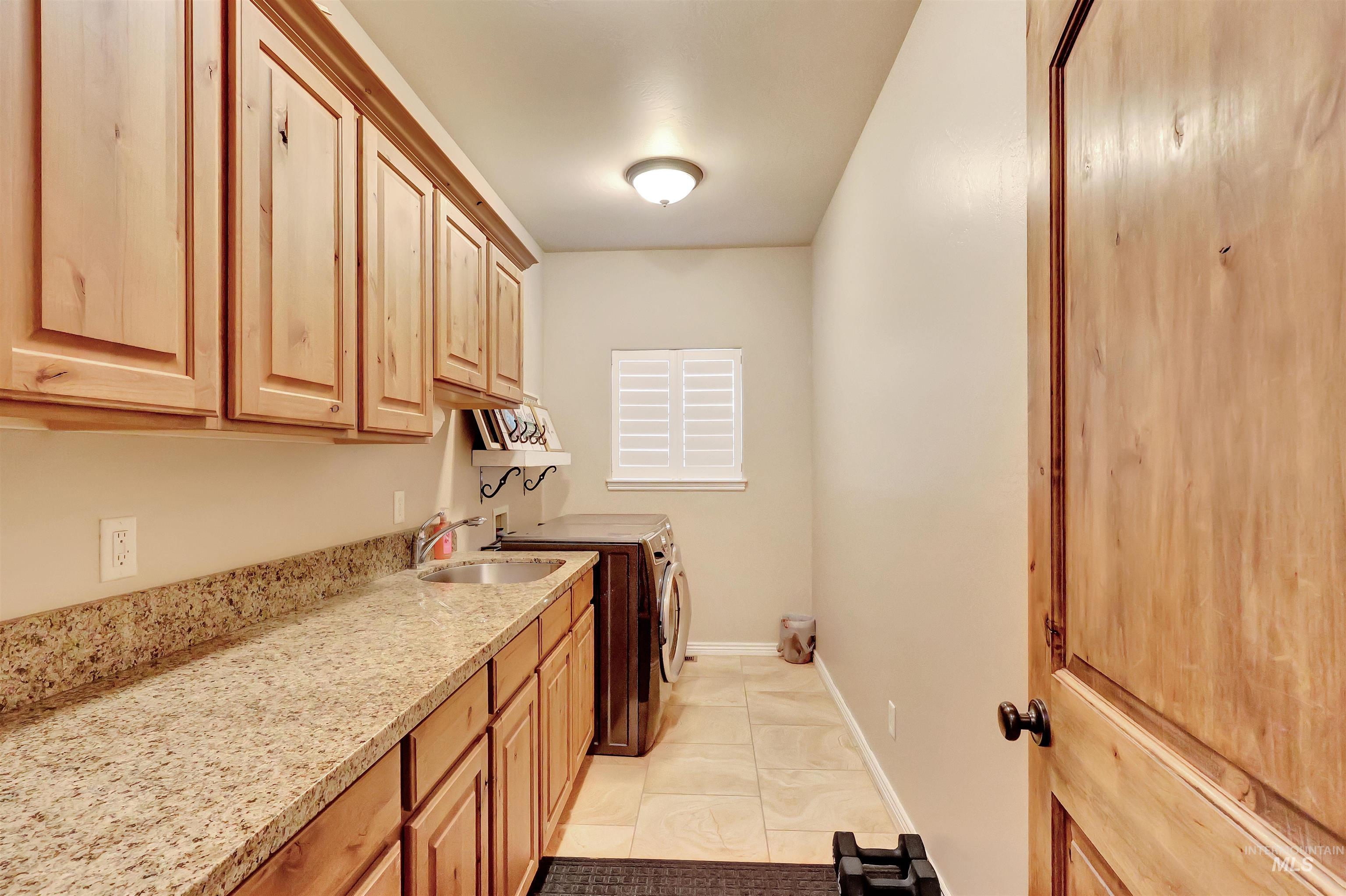 2782 Sun Meadow Dr. Property Photo 35