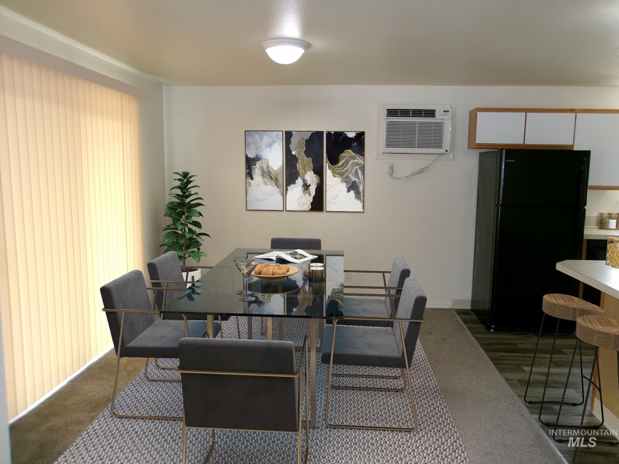 2541 W Malad St Property Photo 9