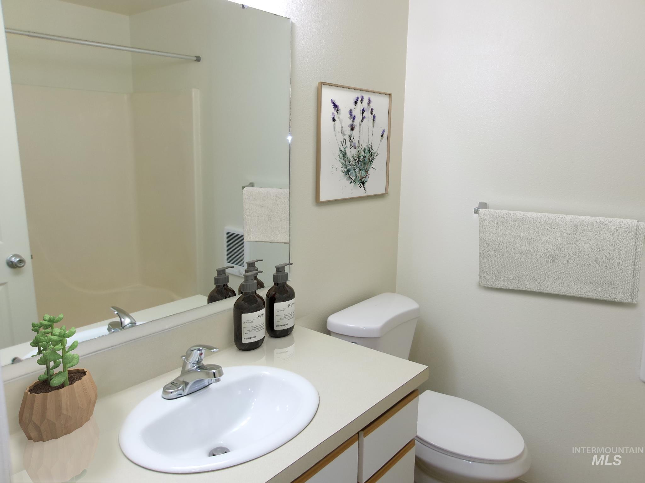 2541 W Malad St Property Photo 15