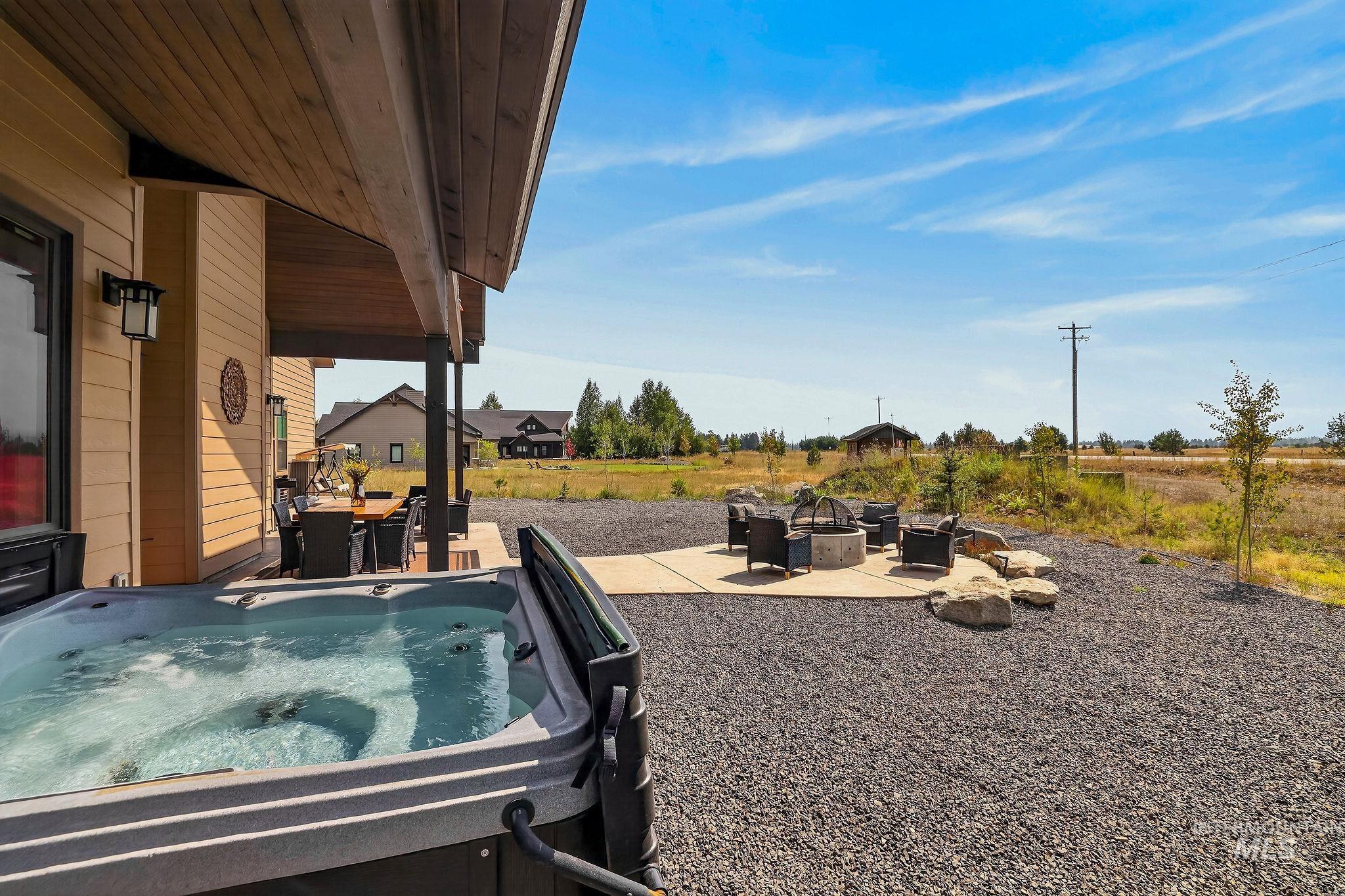 13102 Hawks Bay Road Property Photo 13