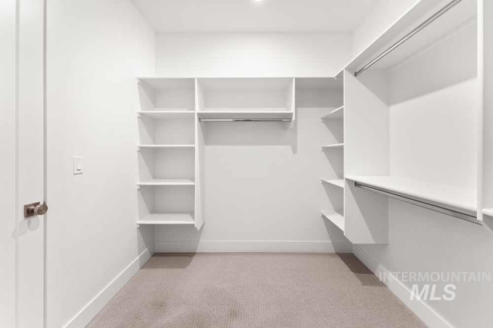 381 E Lombard Ln Property Photo 17
