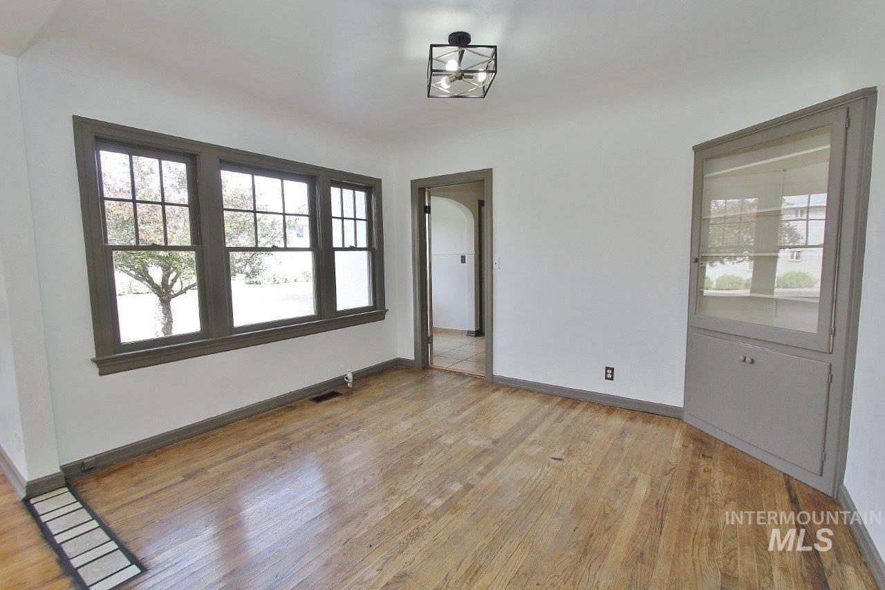 191 Sw 5th Ave Property Photo 6
