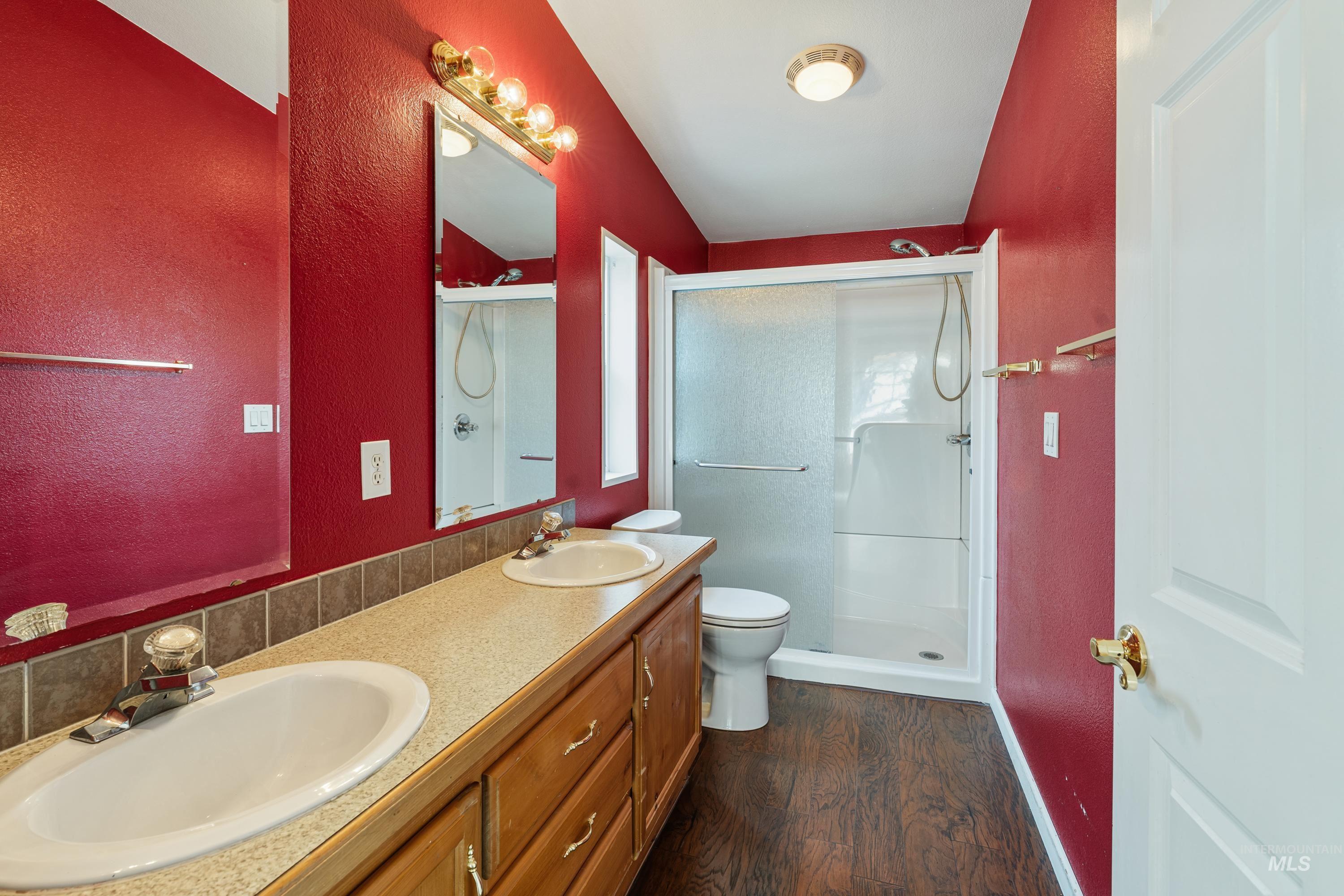 919 Hawthorne Street Property Photo 10