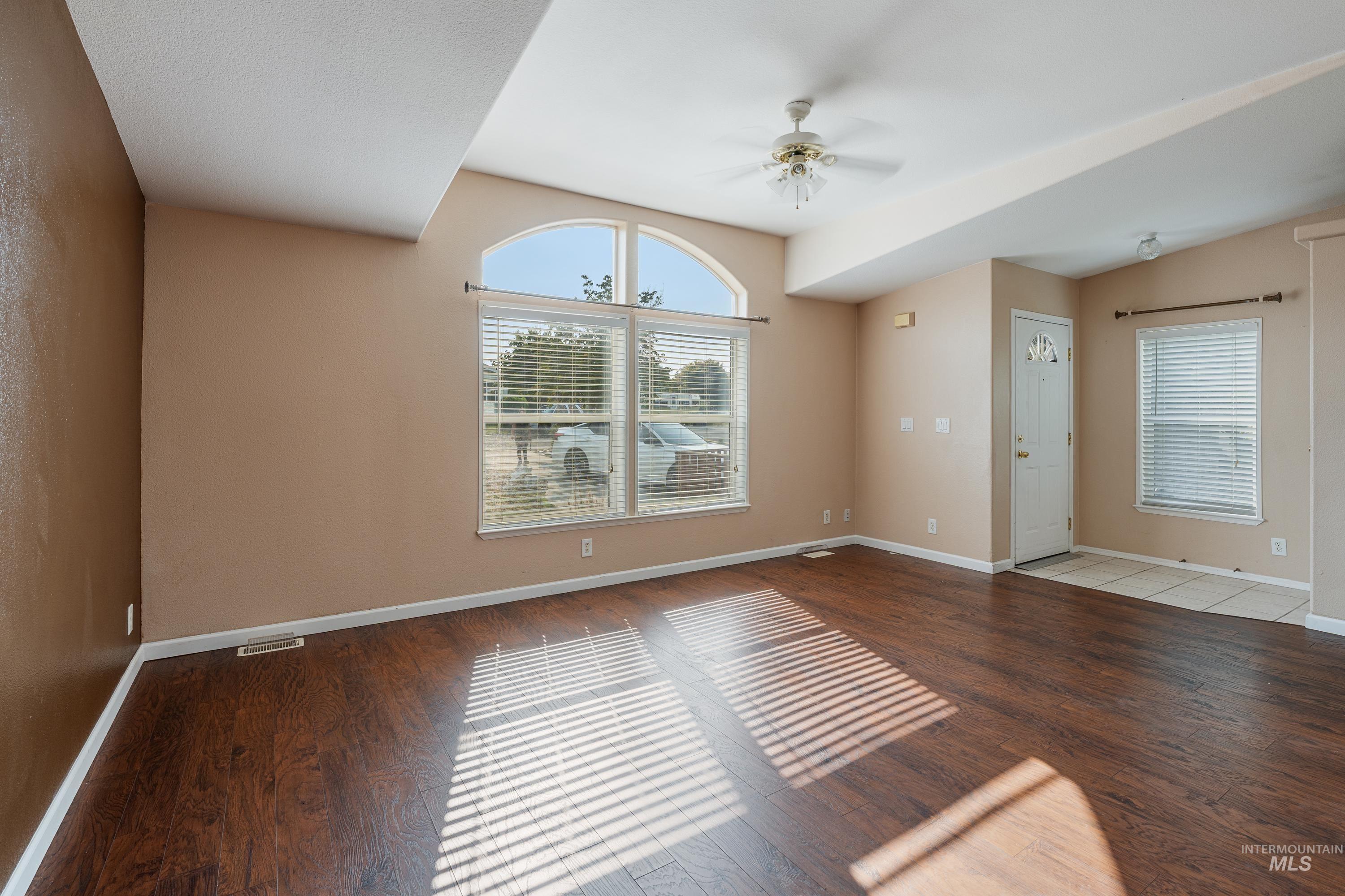 919 Hawthorne Street Property Photo 31