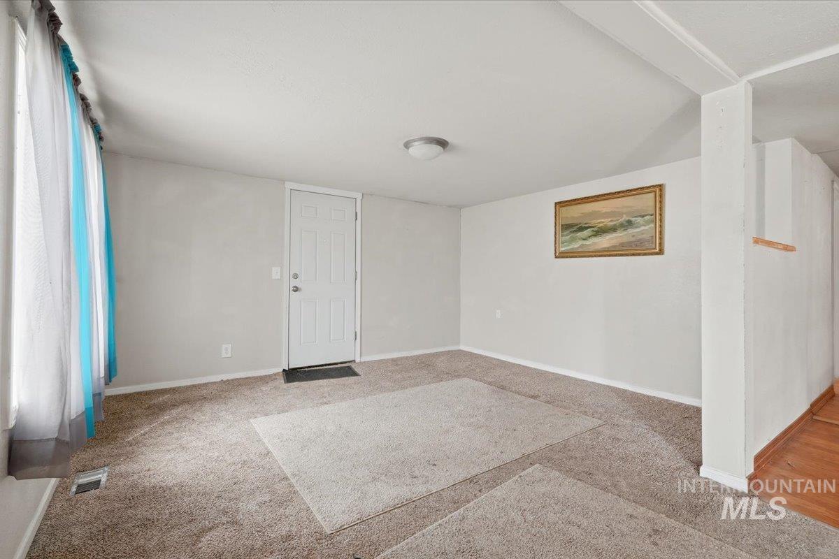 726 S Colorado Ave Property Photo 3