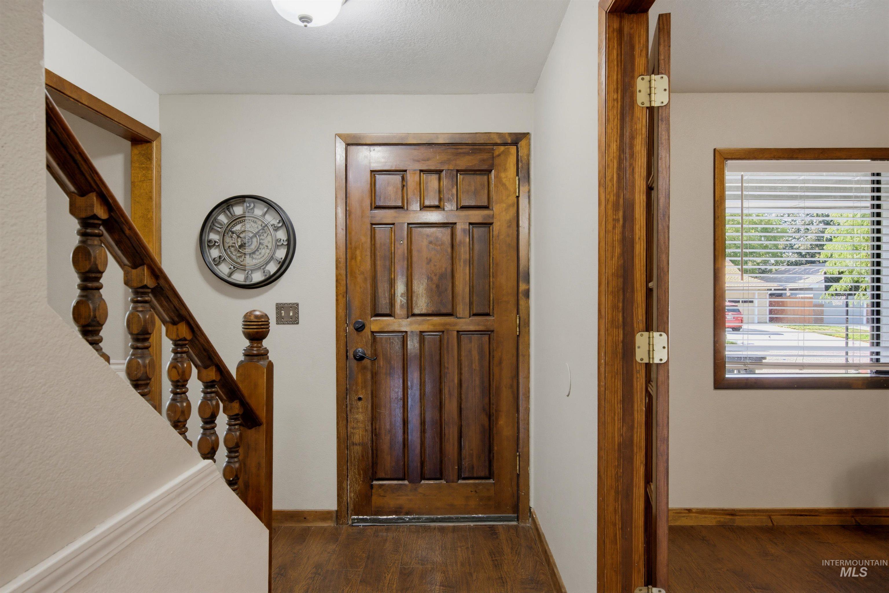 9102 W Donnybrook Ct Property Photo 4