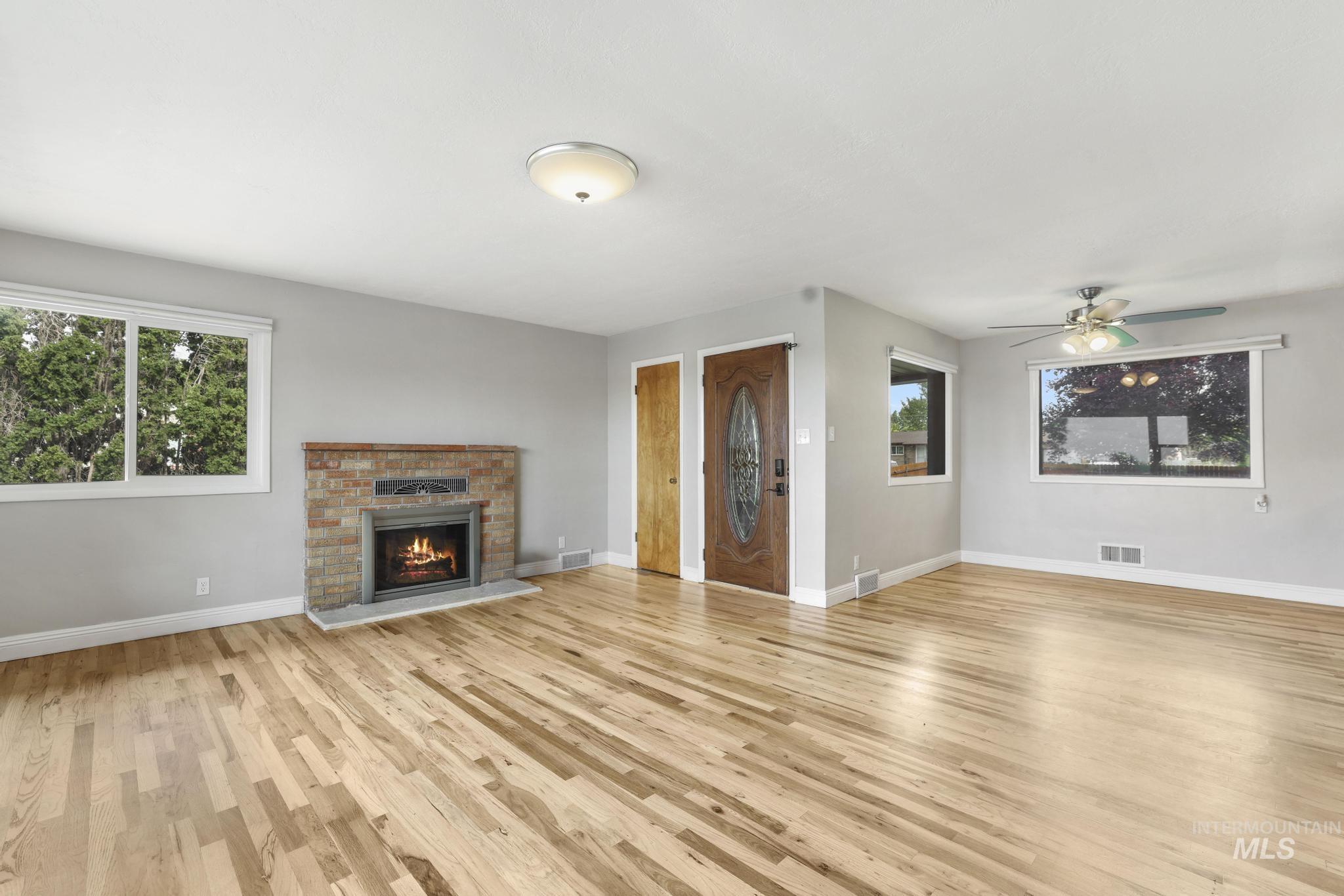 214 E 16th Avenue Property Photo 10