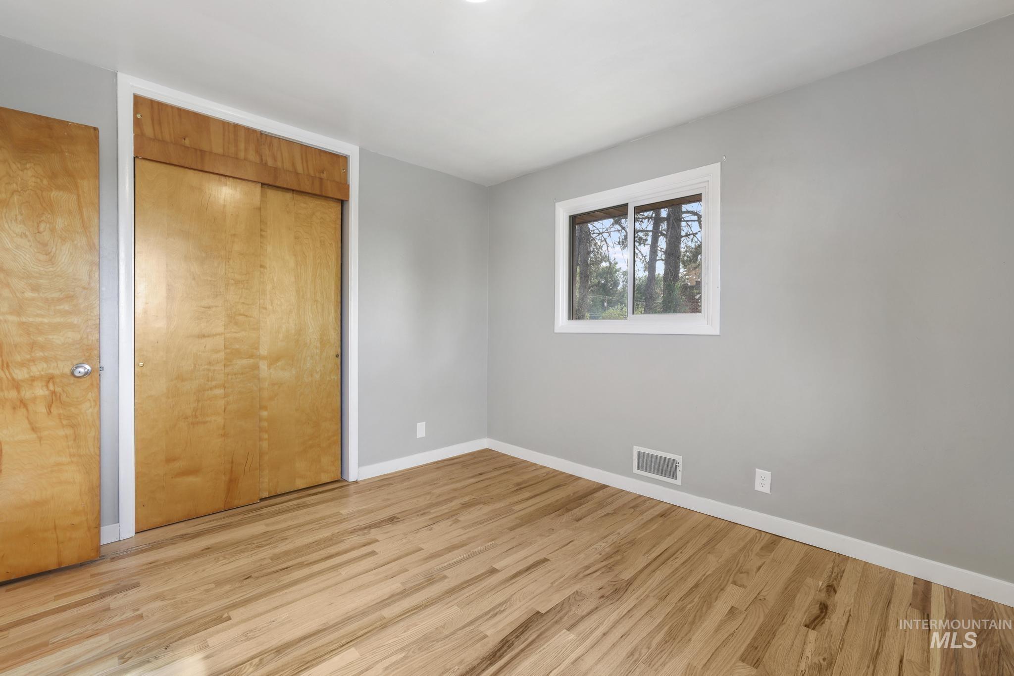 214 E 16th Avenue Property Photo 18