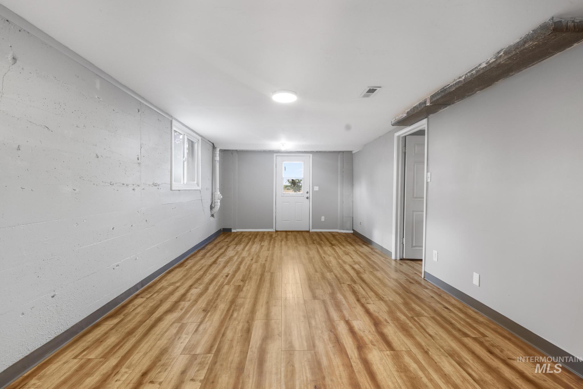 214 E 16th Avenue Property Photo 29