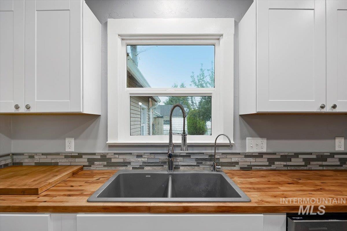 1743 Conant Ave Property Photo 8