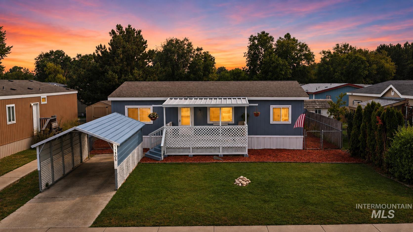 11305 W Florence Ln Property Photo 1