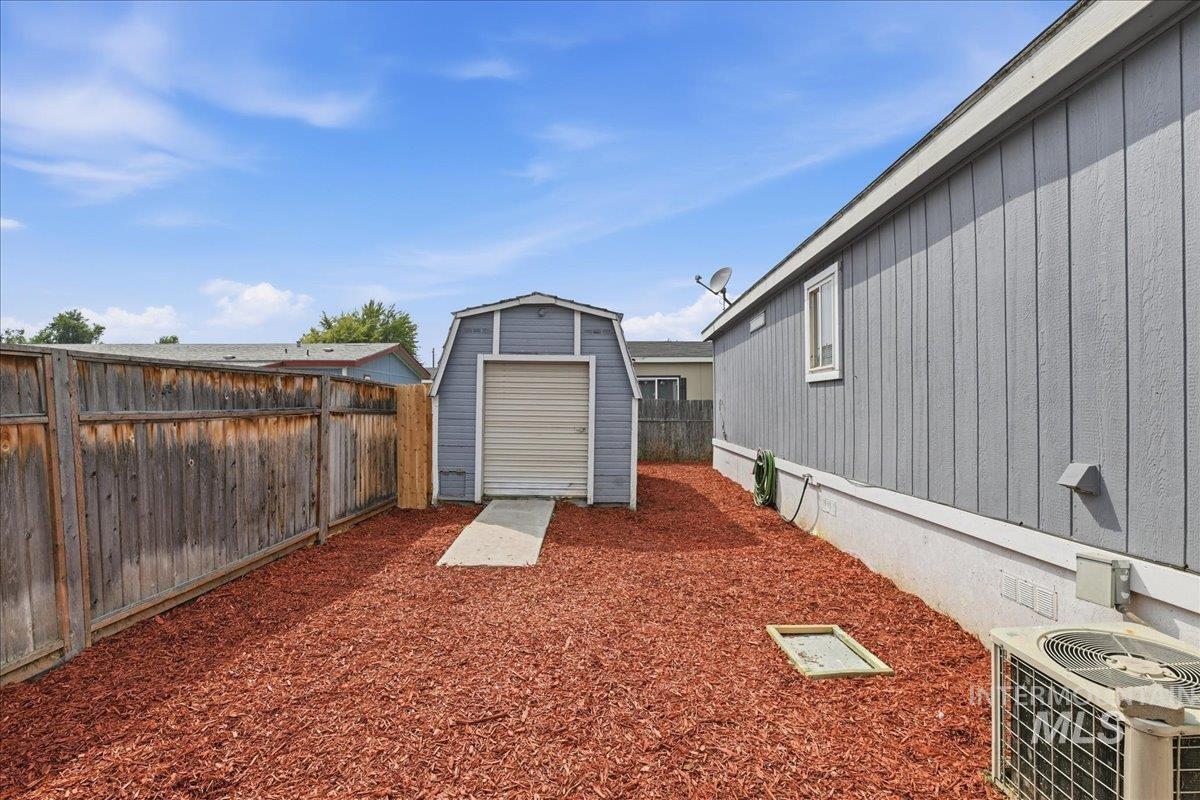 11305 W Florence Ln Property Photo 23