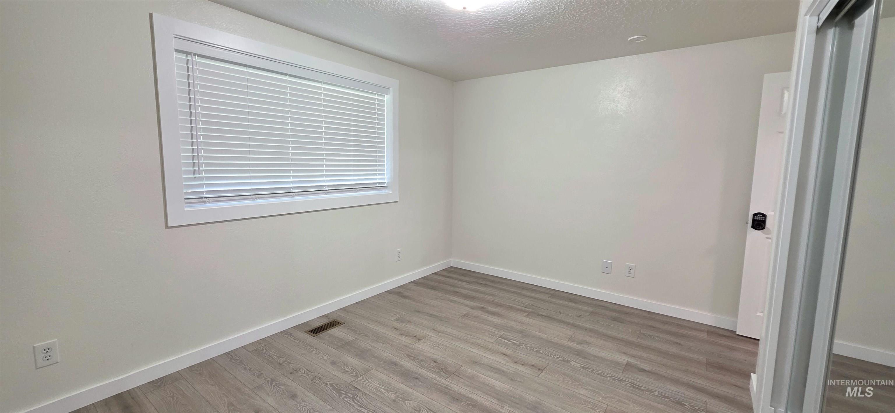 12225 W Lewis And Clark Property Photo 10