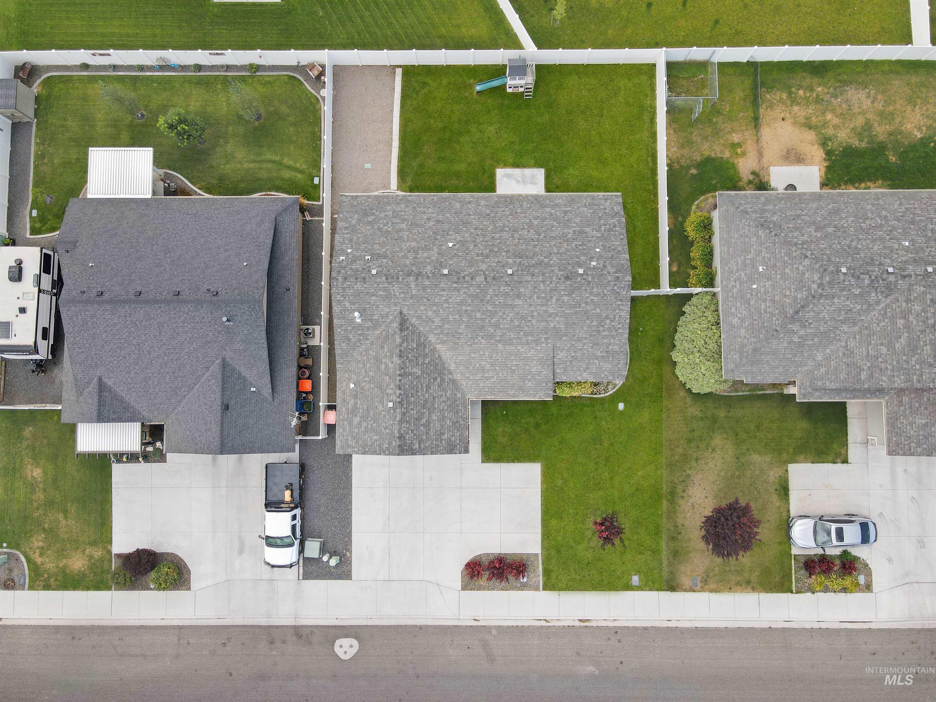 471 Southwood Ave W Property Photo 2