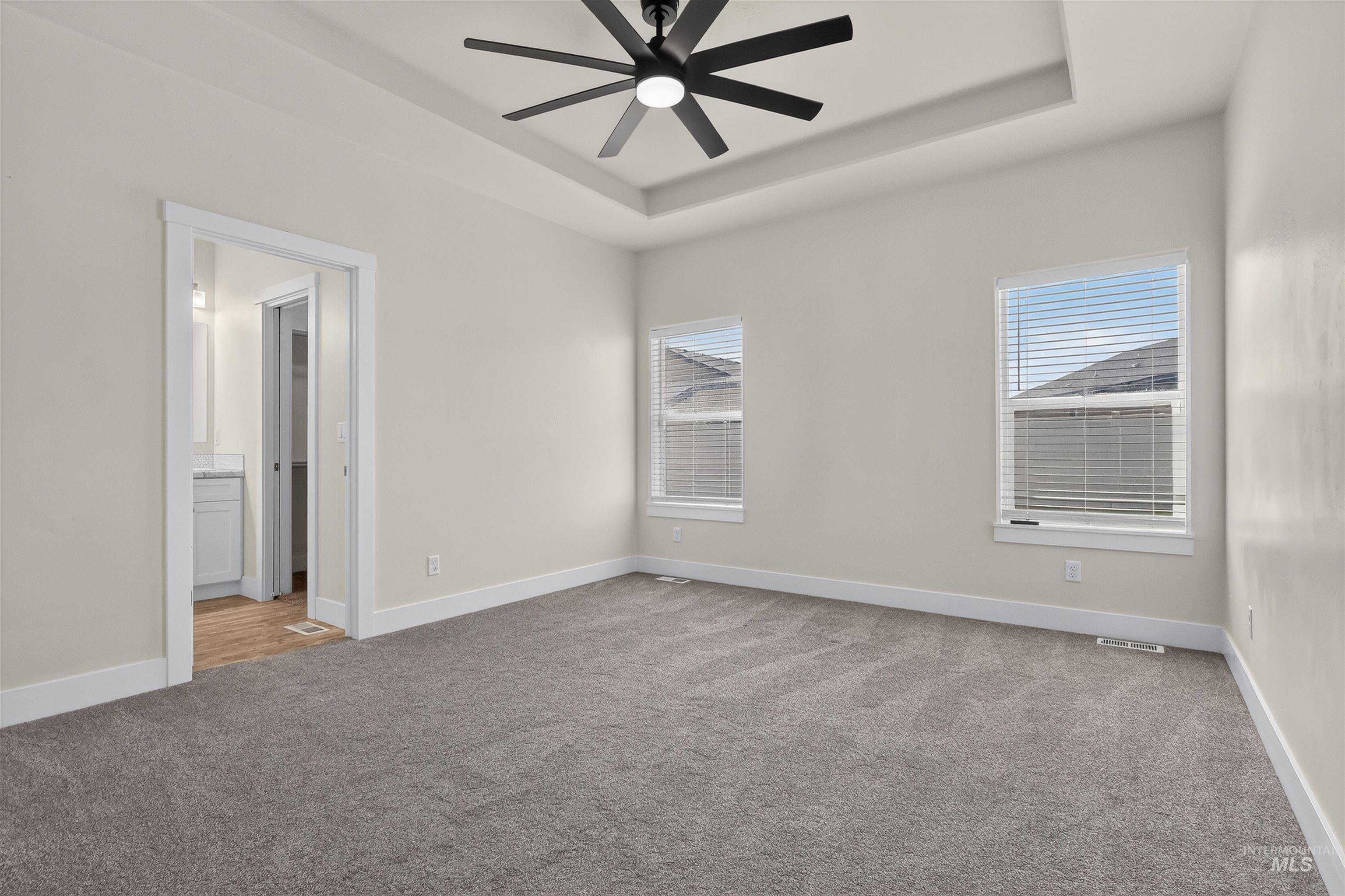 471 Southwood Ave W Property Photo 12