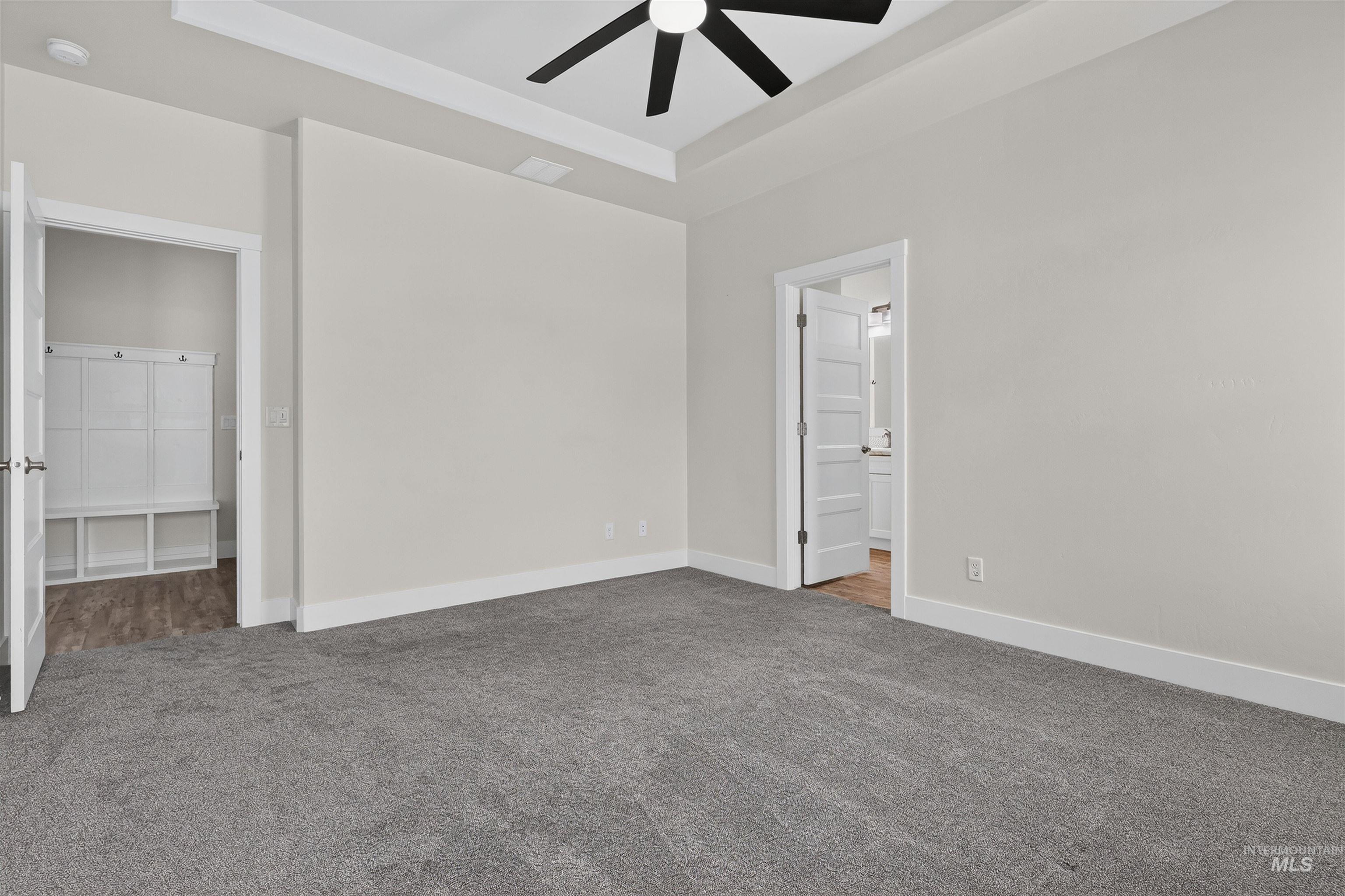 471 Southwood Ave W Property Photo 14