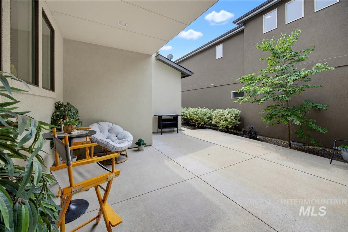 2740 S Honeycomb Way Property Photo 5