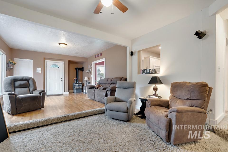 1006 E 1st Street Property Photo 10