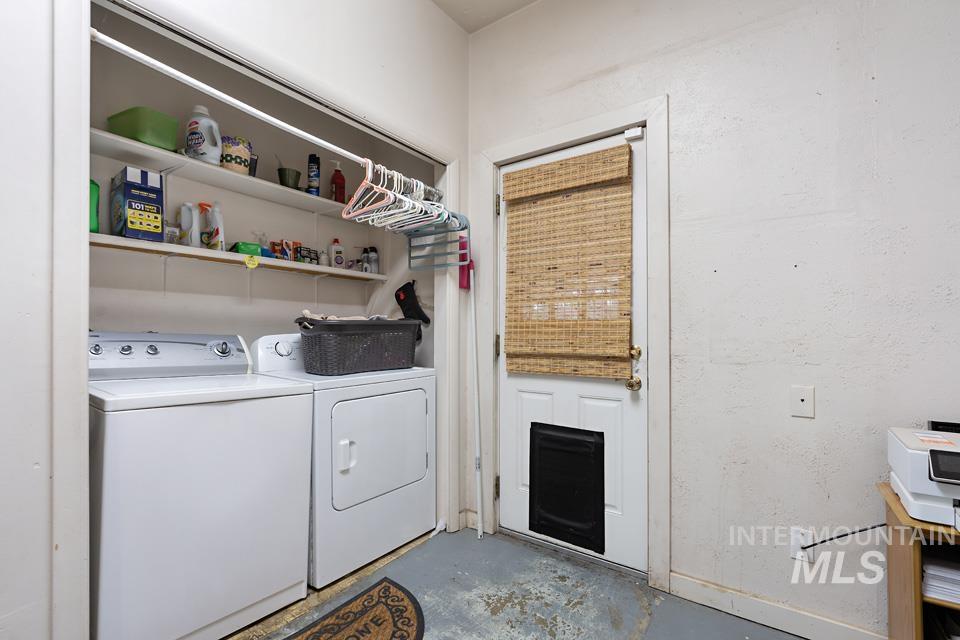1006 E 1st Street Property Photo 25