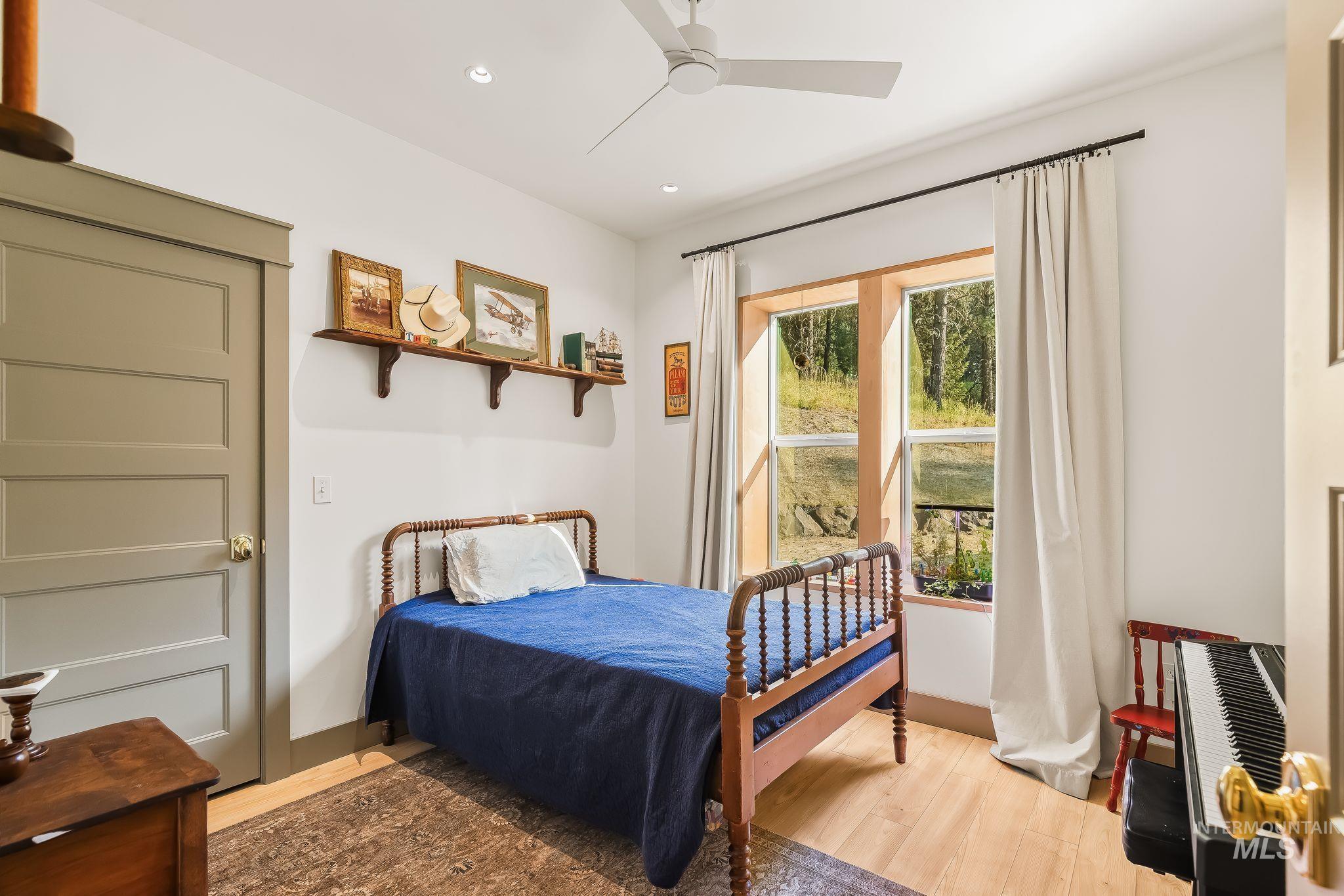 1009 Promise Road Property Photo 32