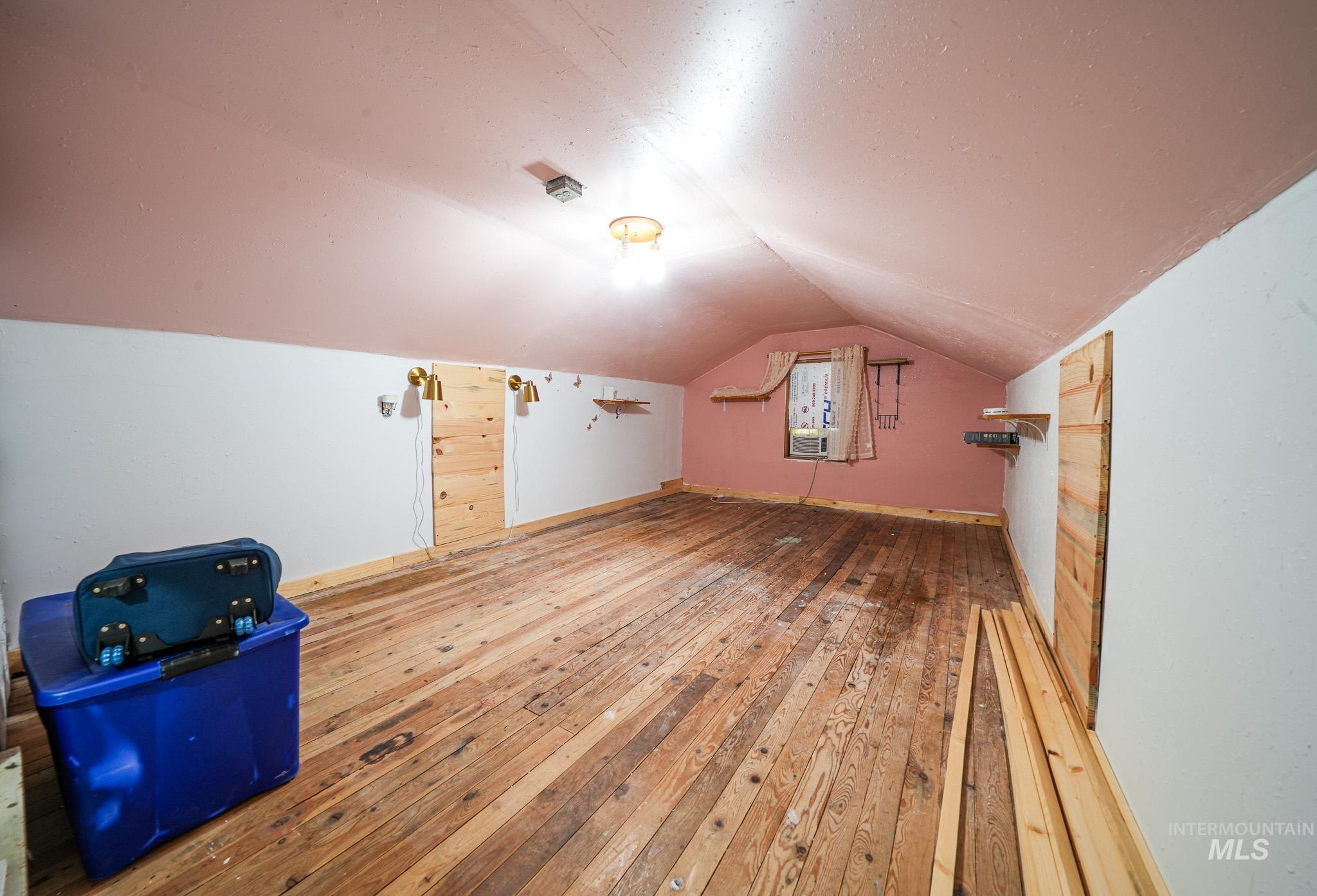 712 3rd Ave Property Photo 20