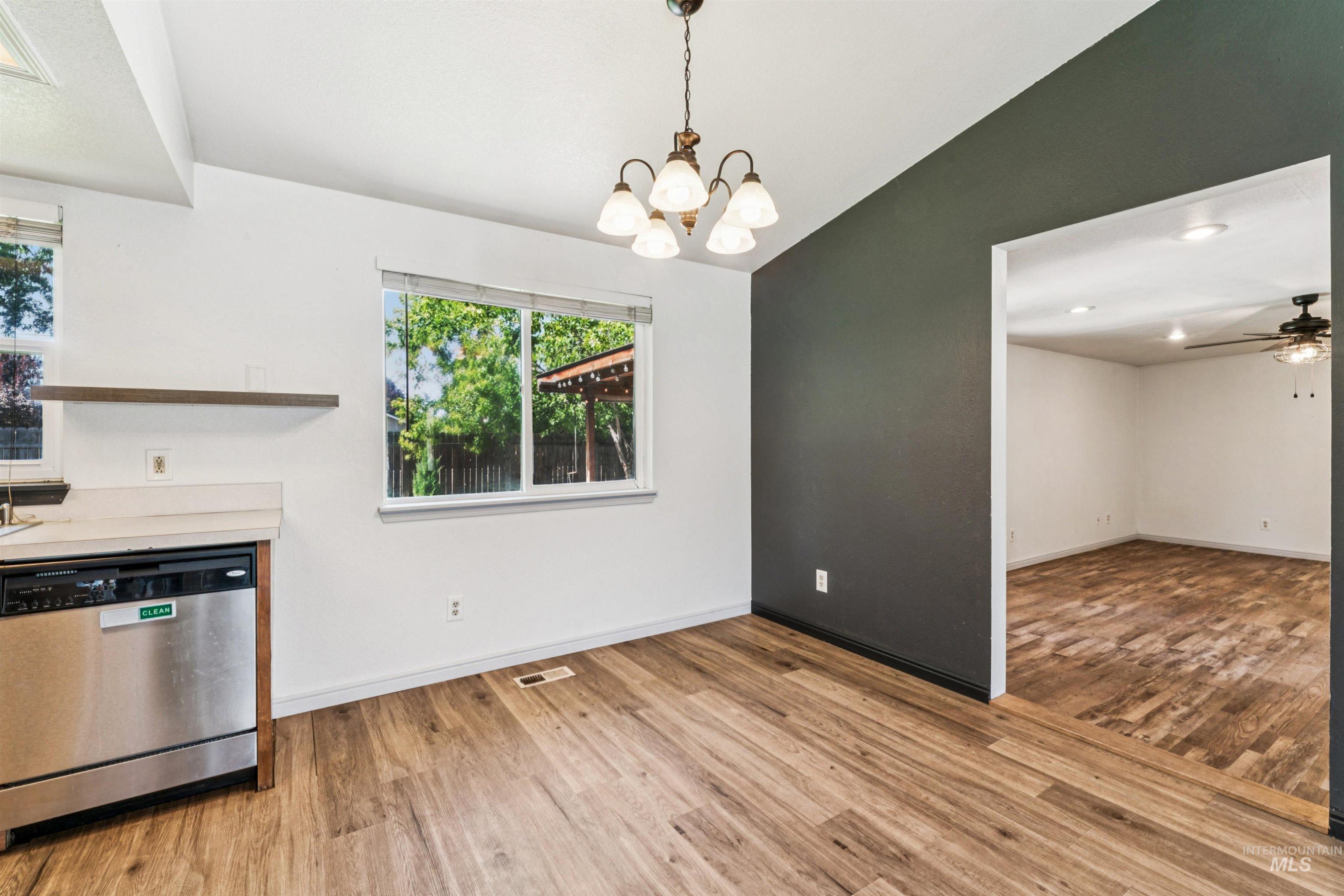 5591 N Marlboro Ave. Property Photo 12