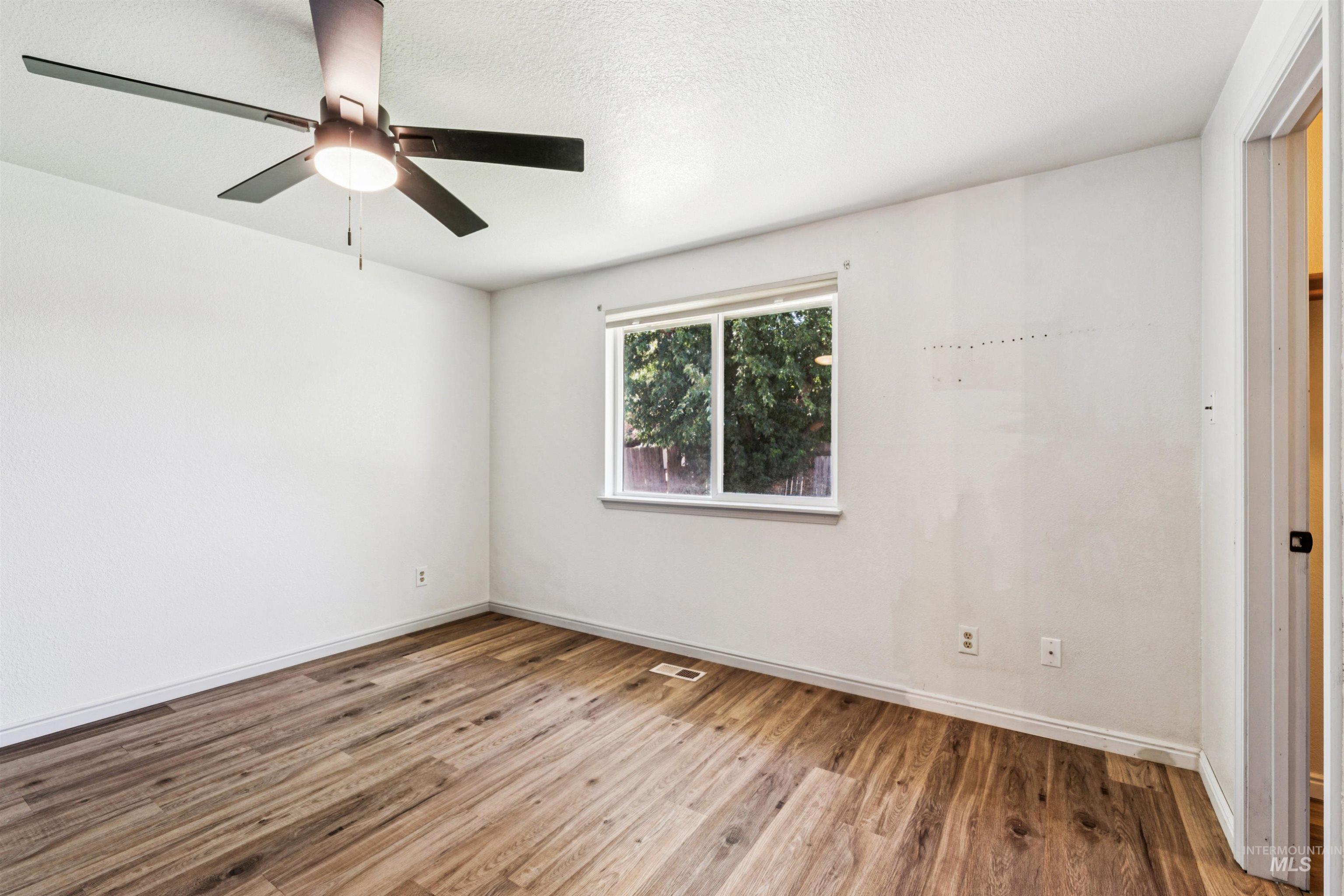 5591 N Marlboro Ave. Property Photo 17