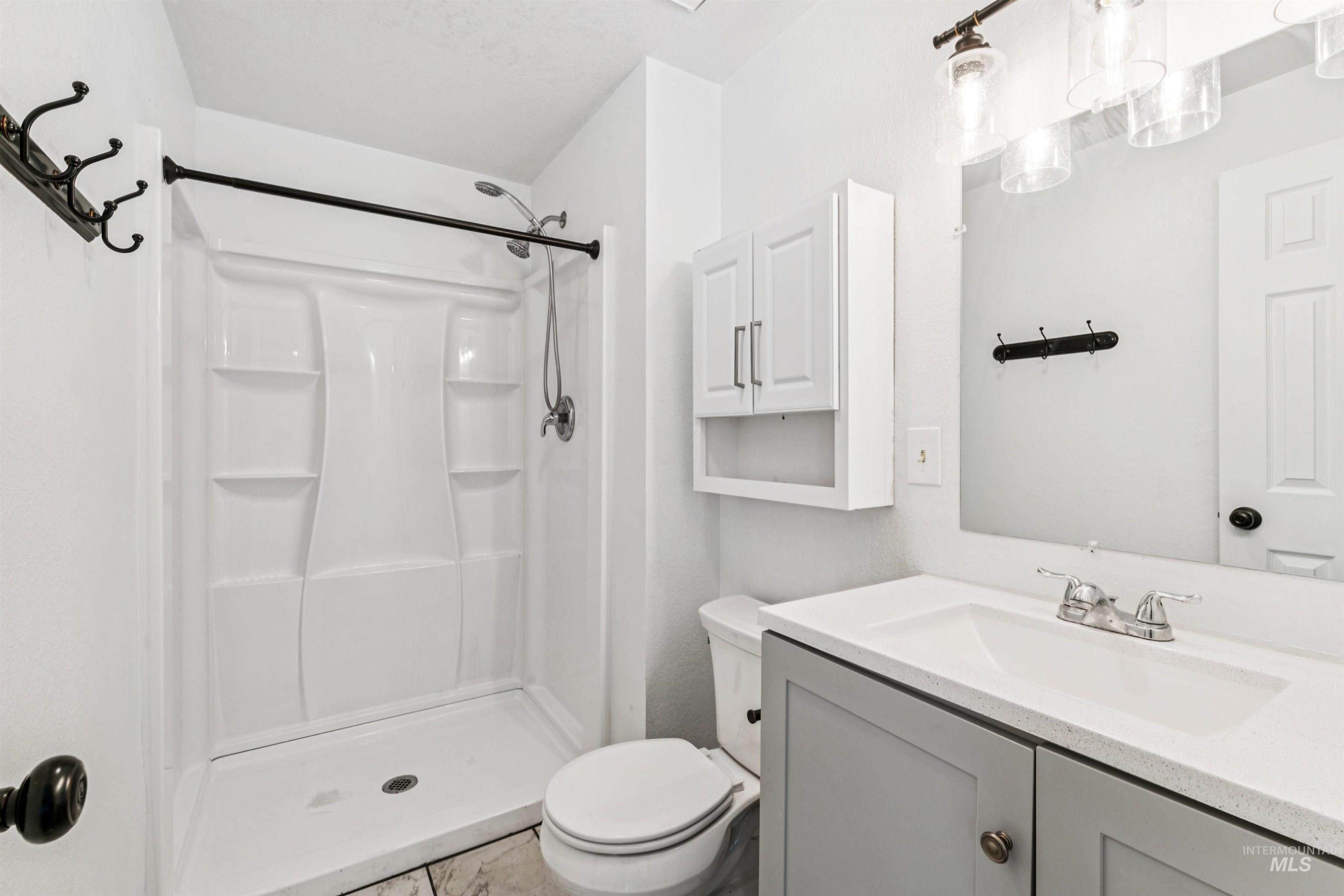 5591 N Marlboro Ave. Property Photo 20